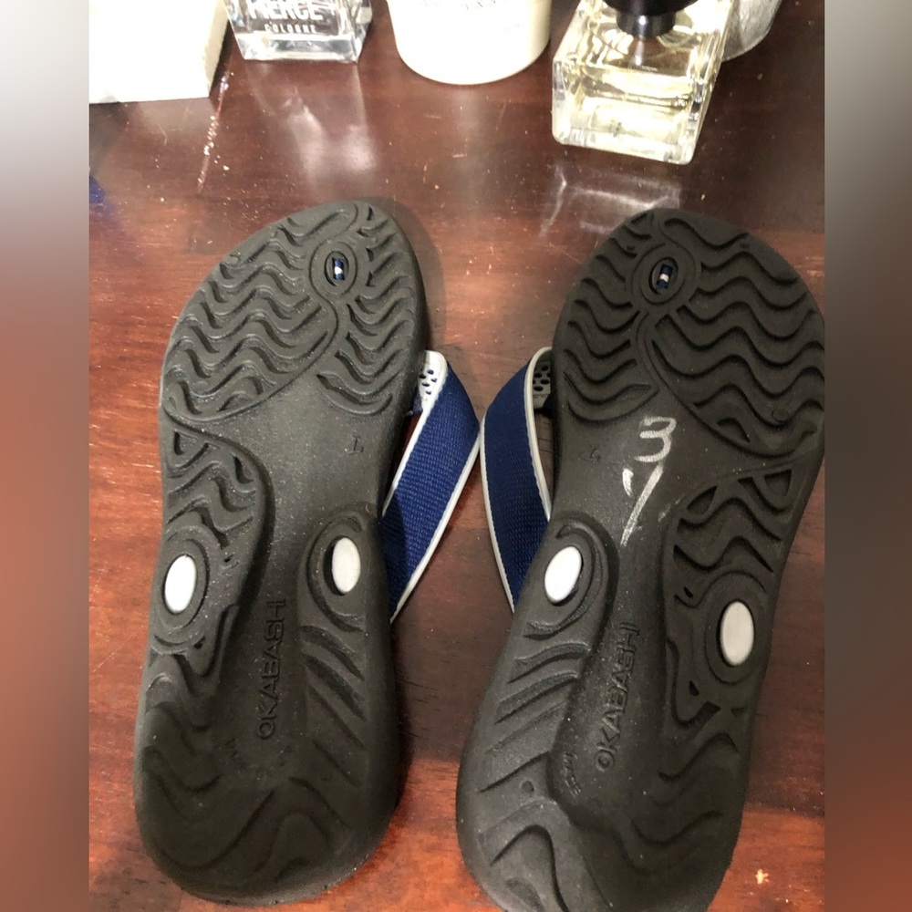Nice flip flops - Picture 2 of 3